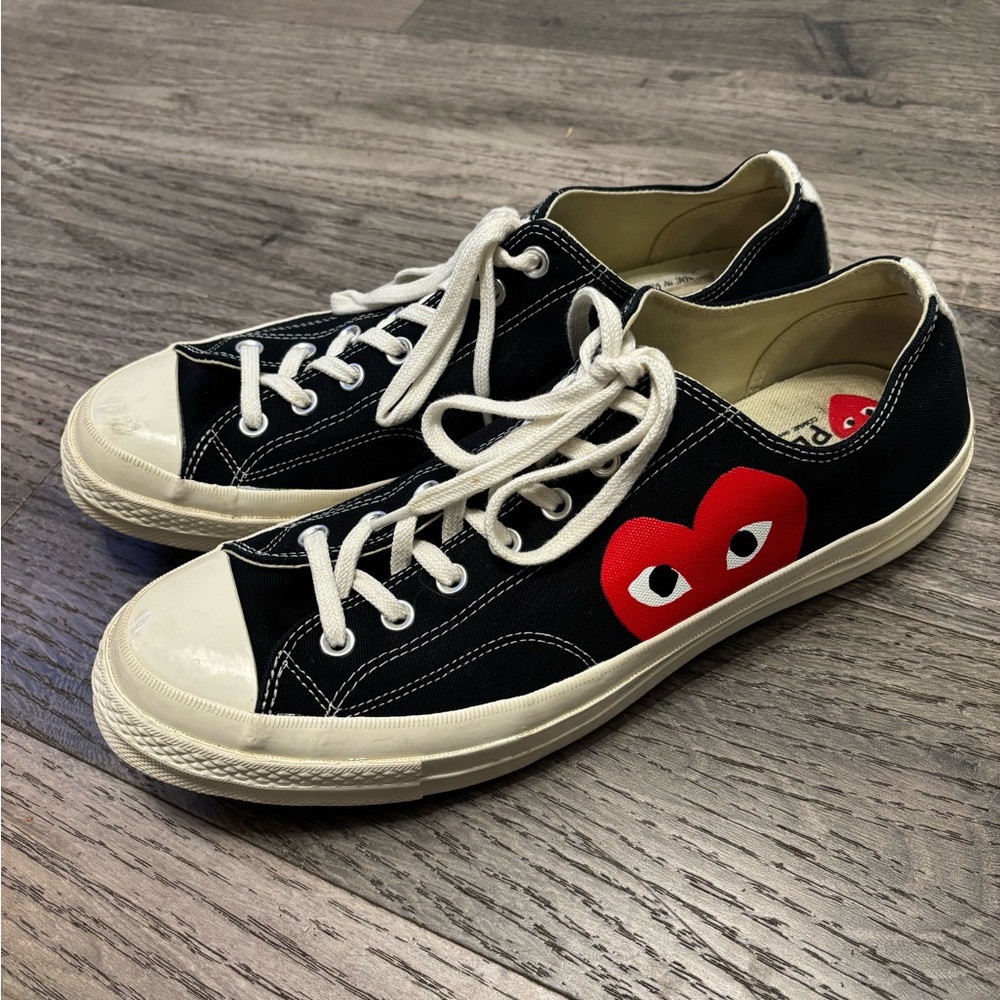 Comme des Garçons Play Black Converse Sneakers with Red Heart Size 12 EUC
